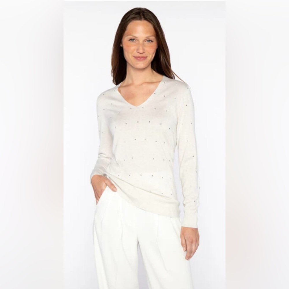 Tommy Hilfiger White Sweater with Gold Accents